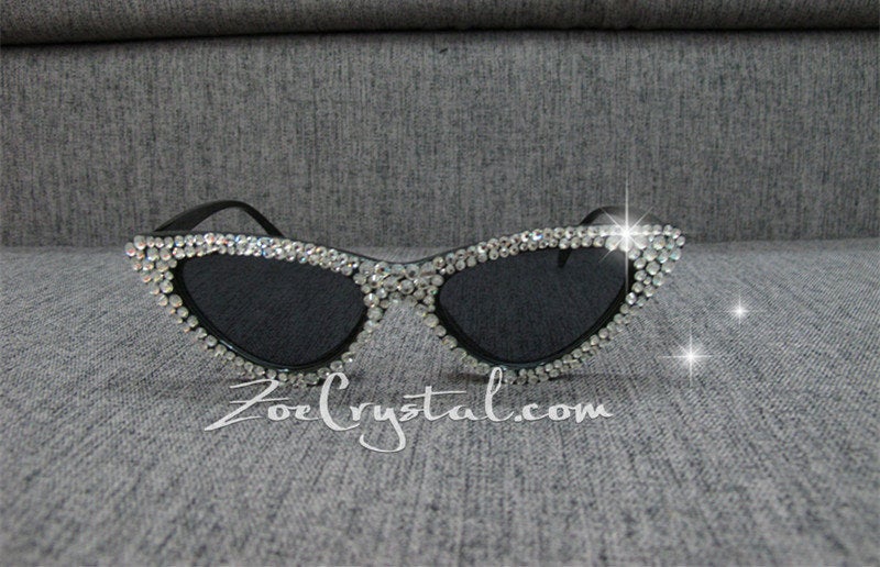 HOLLYWOOD Fashionable Cat Eye Sunglasses / Shades / Sunnies w Clear White Bling Sparkly  Rhinestones Festival Rockabilly Retro Pin Up
