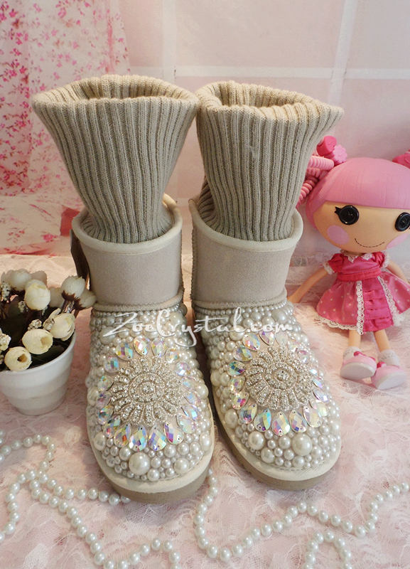 PROMOTION WINTER Beige Knit Sheepskin Fleech/Wool Boots with shinning and stylish CRYSTALS