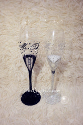 Mr and Mrs Champagne Flutes-Crystals Bling Champagne Toasting Flutes - Wedding Toasting Glasses - Bride and Groom Toast - Set of 2